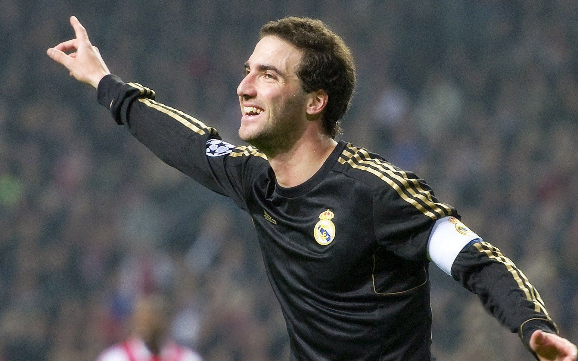 边后卫插上是否正在改变现代比赛格局，边后卫转型中后卫